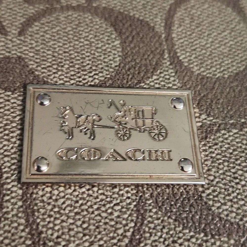 Coach Iphone Case - Picture 6 of 7
